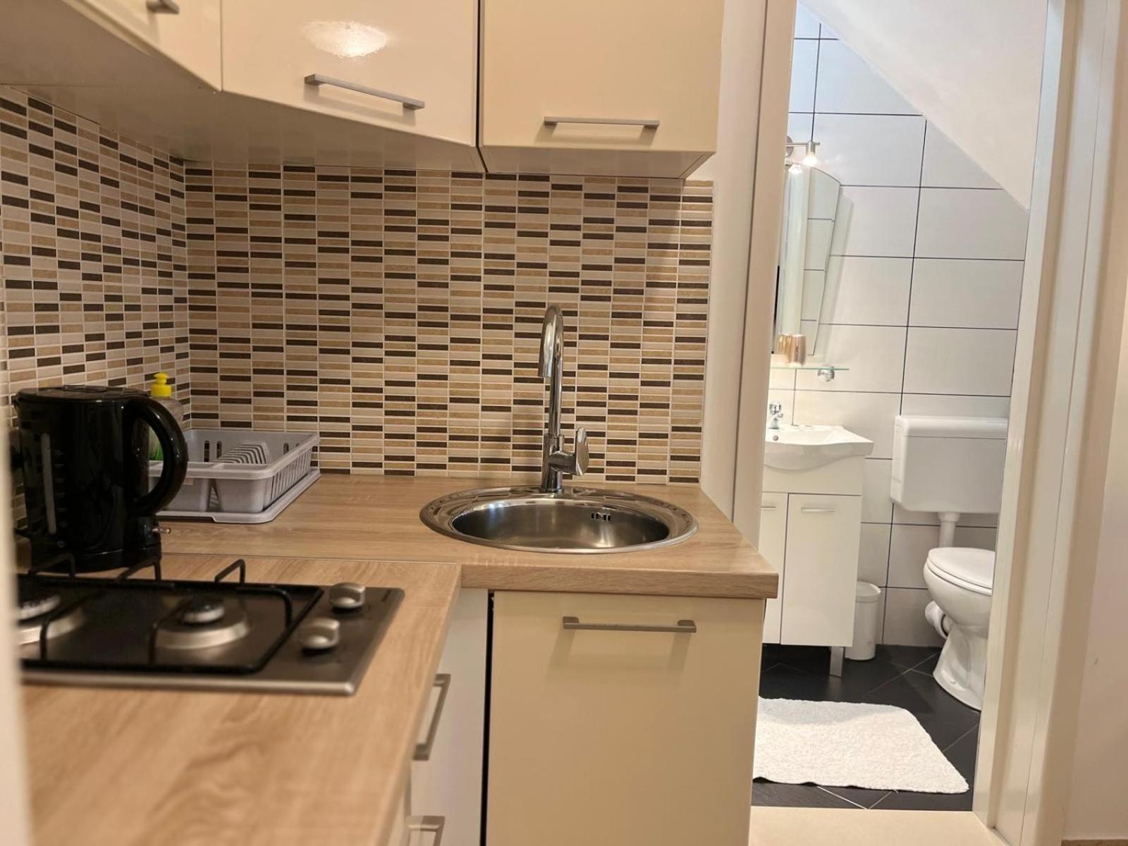 מליני Apartments Versus מראה חיצוני תמונה