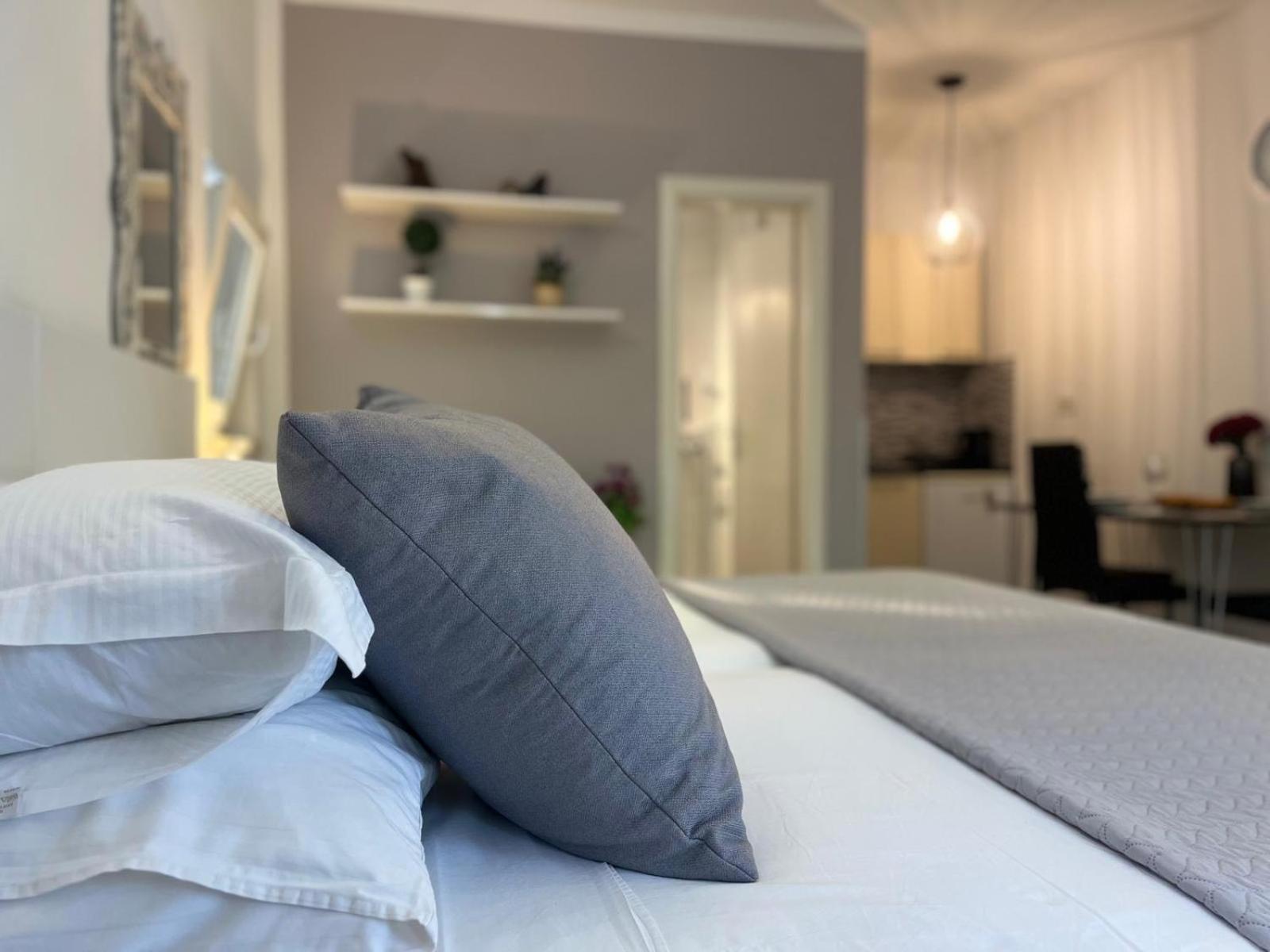 מליני Apartments Versus מראה חיצוני תמונה