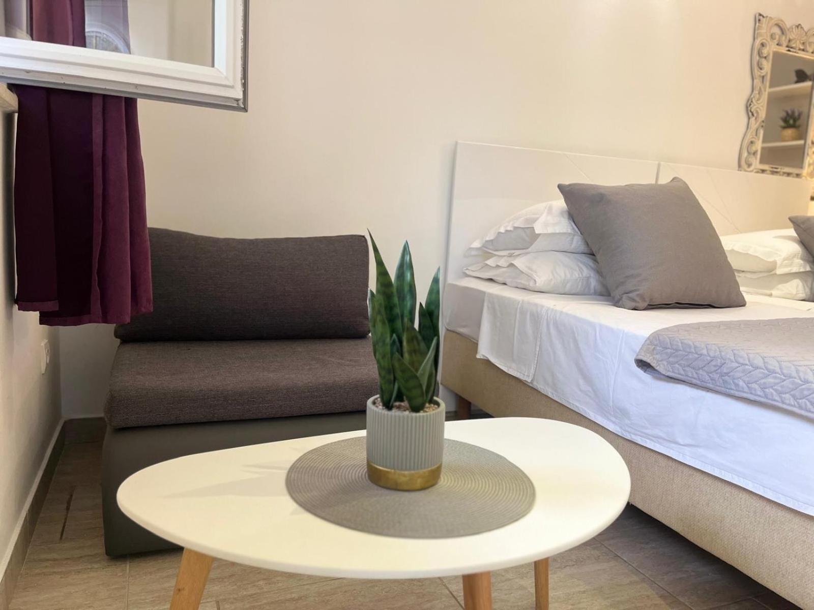 מליני Apartments Versus מראה חיצוני תמונה